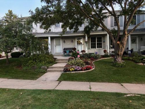 123 E Rivera Dr, Waukesha, WI, 53189-2101 | Card Image