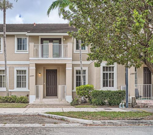 13945 Sw 279th Ln, Homestead, FL, 33032-8534 | Card Image