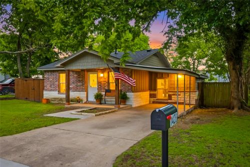 1428 S Austin St, Sherman, TX, 75090-8702 | Card Image
