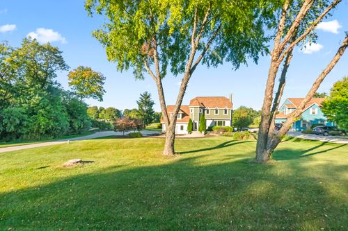 4031356 Johns Way, Waukesha, WI, 53189-9296 | Card Image