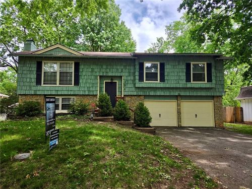 308 S Cardinal Dr, Olathe, KS, 66062-1849 | Card Image