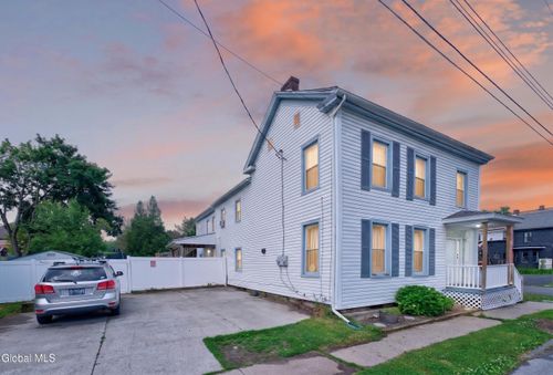 40 South St, Waterford, NY, 12188-2519 | Card Image