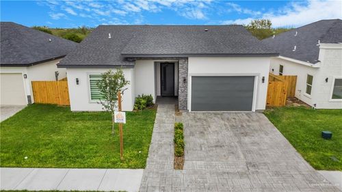 2408 N Revolution St, Edinburg, TX, 78541-5719 | Card Image