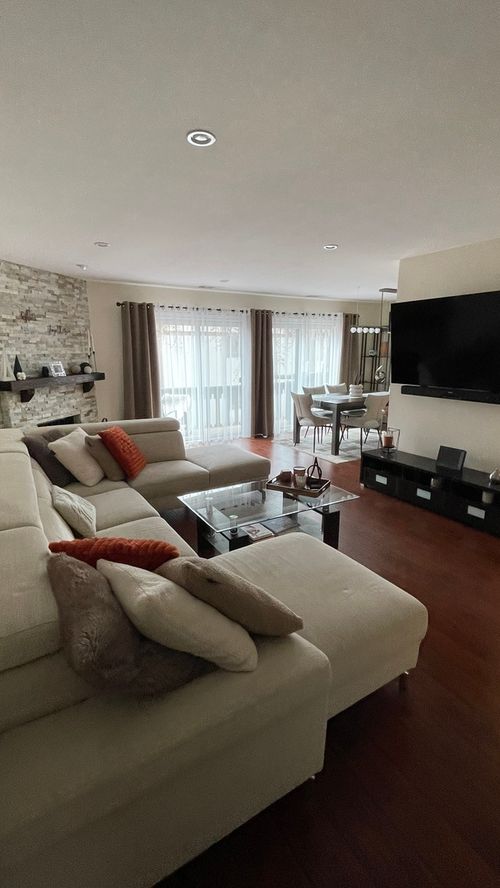 unit-b2-1327 Williamsburg Dr, Schaumburg, IL, 60193-1946 | Card Image