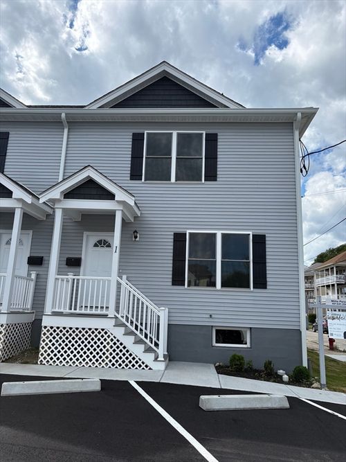 01-184 Avenue C, Woonsocket, RI, 02895-6209 | Card Image