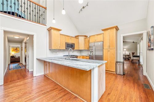 235 Hillside Dr Nw, Atlanta, GA, 30342-3623 | Card Image