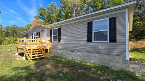 305 Spring Hill Dr, Grayson, KY, 41143-8401 | Card Image