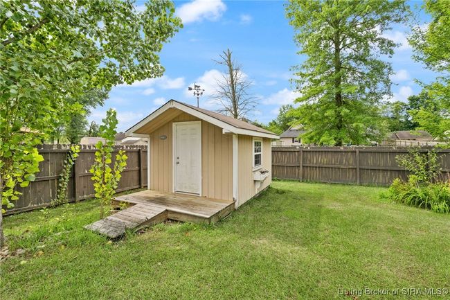 5613 Nature Vw, Home with 3 bedrooms, 2 bathrooms and null parking in Memphis IN | Image 22