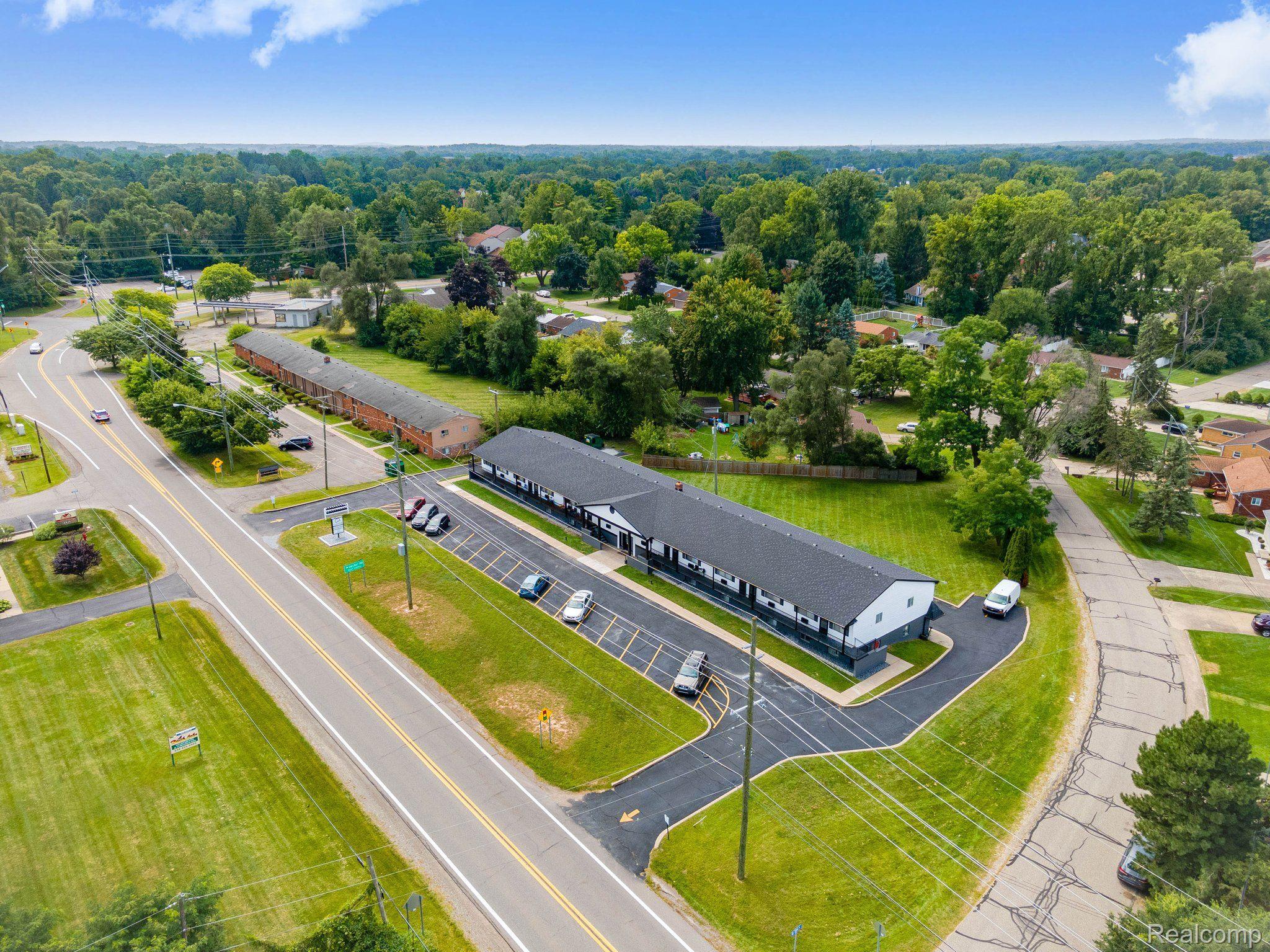 Residential Lease in Wolverine Lake Village 4