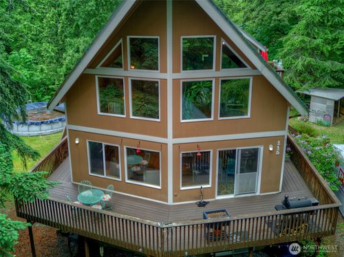 115 Kahlua Ct, Camano Island, WA, 98282-8369 | Card Image