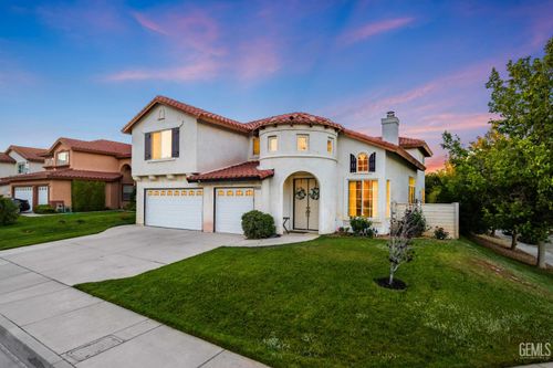 6545 Teasdale St, Lancaster, CA, 93536-1268 | Card Image