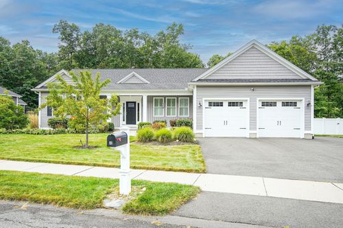 49 Magnolia Ln, Belchertown, MA, 01007-6503 | Card Image