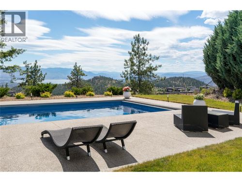 172 Skyland Dr, Kelowna, BC, V1V3A1 | Card Image