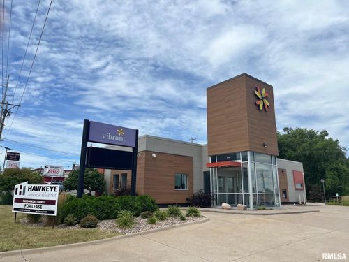 3801 N Brady St, Davenport, IA, 52806-6017 | Card Image