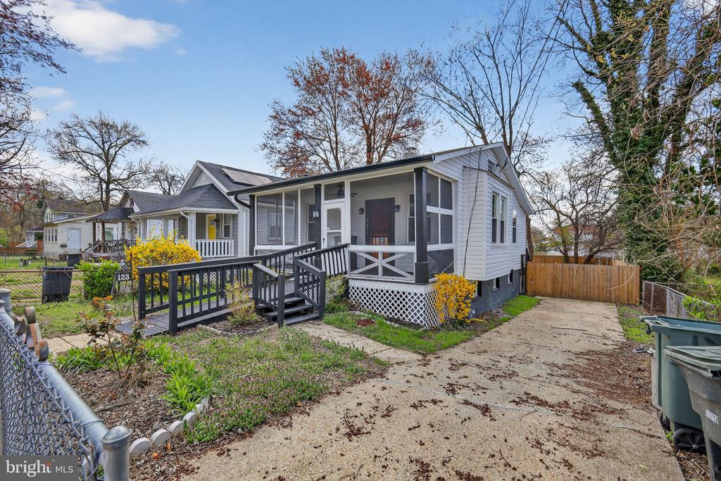 Residential in WASHINGTON