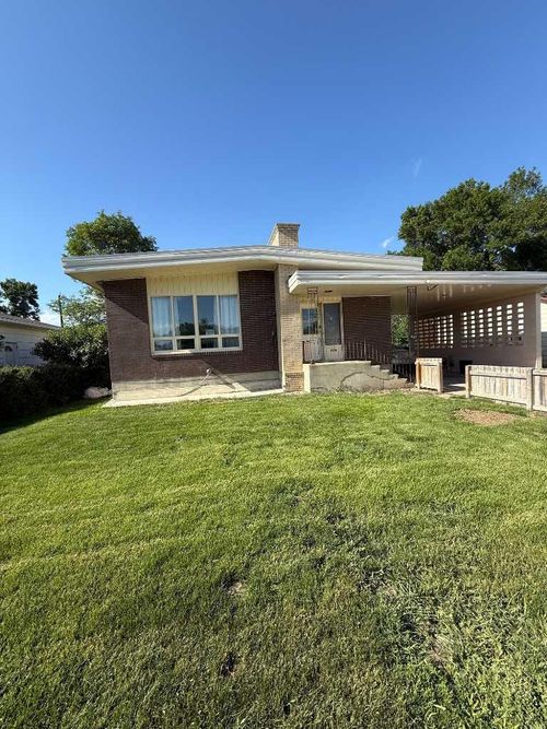 1505 6a Ave N, Lethbridge, AB, T1H0V9 | Card Image