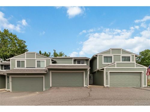 3040 S Macon Cir, Aurora, CO, 80014-3054 | Card Image