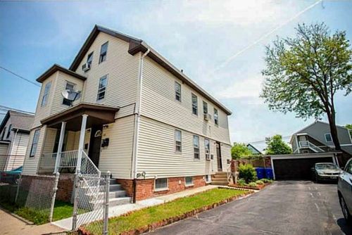 2-49 Ivy St, East Providence, RI, 02914-4345 | Card Image