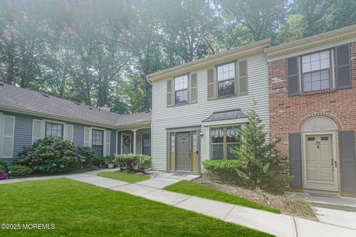 195 Kinnoll Hill Ct, Aberdeen, NJ, 07747-1870 | Card Image