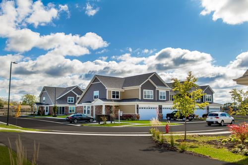 713 Verandah Dr, Hanover Park, IL, 60133-2761 | Card Image