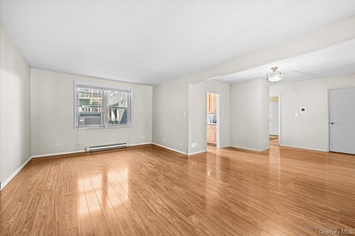 3j-525 W 236th Street, New York, NY, 10463 | Card Image