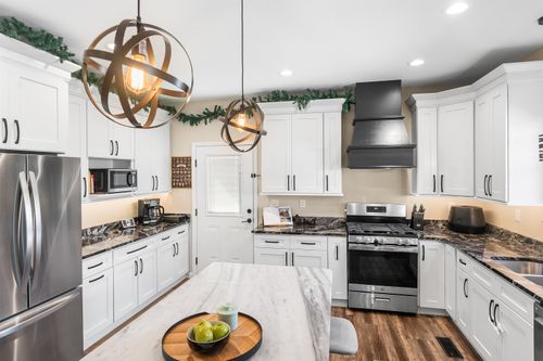 212 S Tipton St, Covington, TN, 38019-2542 | Card Image