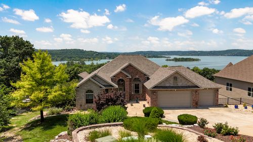 615 Crescent Dr, Hollister, MO, 65672-5808 | Card Image