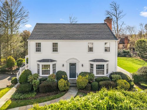 1 Rectory Ln, Scarsdale, NY, 10583-4313 | Card Image