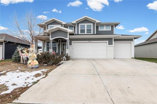 29626 W 196 St, Gardner, KS, 66030-9284 | Card Image