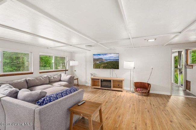 204 Sunrise Dr, House other with 4 bedrooms, 2 bathrooms and null parking in Pinehurst ID | Image 8