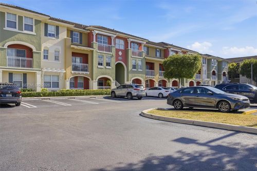 217-11102 Nw 83rd St, Doral, FL, 33178-1738 | Card Image