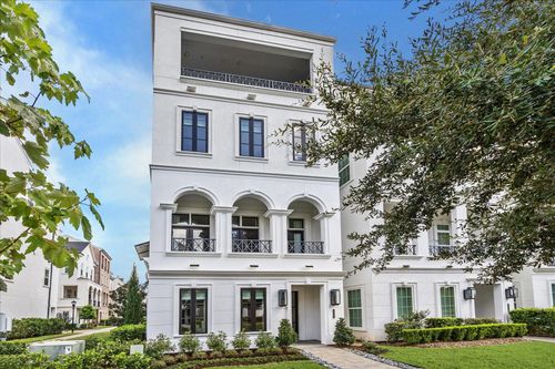 819 Blackshire Ln, Houston, TX, 77055-1929 | Card Image