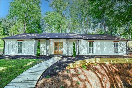 776 Fairfield Dr, Marietta, GA, 30068-4104 | Card Image