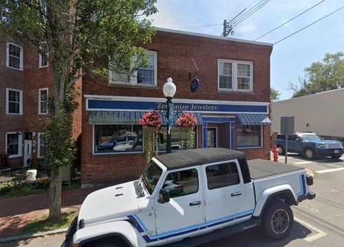 40 Main St, Amesbury, MA, 01913-2827 | Card Image