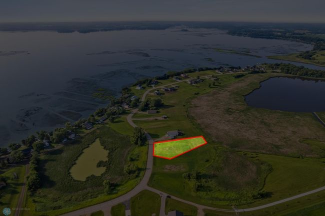 Lot 16 | Image 17