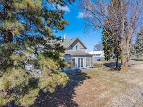 5690 County Road 10 N, Waconia, MN, 55387-9650 | Card Image