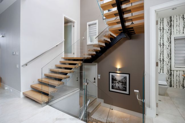 242 Sutherland Dr, House other with 6 bedrooms, 6 bathrooms and 2 parking in East York ON | Image 21