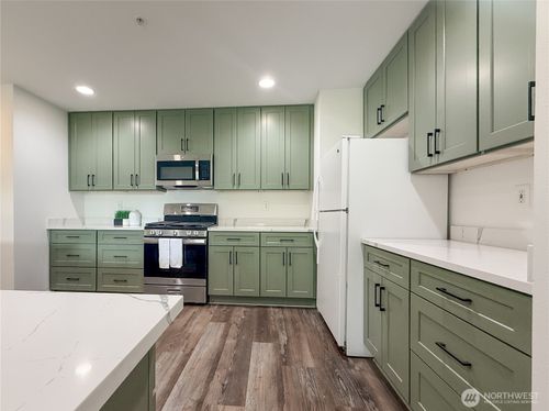 124-12208 Ne 24th St, Bellevue, WA, 98005-1581 | Card Image