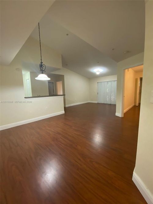 303-2520 Centergate Dr, Miramar, FL, 33025-7244 | Card Image