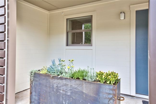 APT-117 - 924 E 51 St St, Townhouse with 1 bedrooms, 1 bathrooms and 1 parking in Austin TX | Image 24