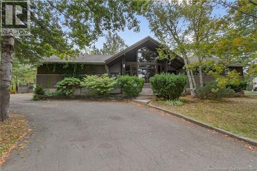 4 Havenwood Crt, Moncton, NB, E1A5W6 | Card Image