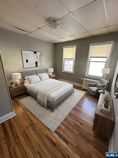 521 Chestnut St, Orange, NJ, 07050-1106 | Card Image