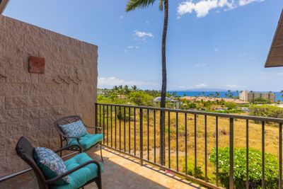 D-403 - 2387 S Kihei Rd, Condo with 2 bedrooms, 1 bathrooms and null parking in Kihei HI | Image 3