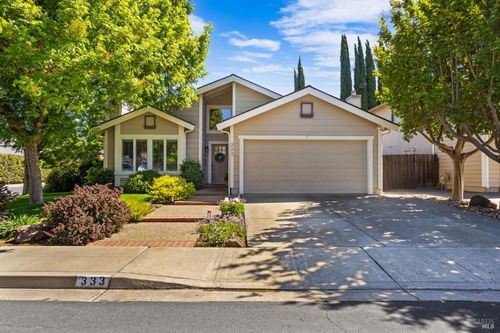 333 Saybrook Ave, Vacaville, CA, 95687-4108 | Card Image