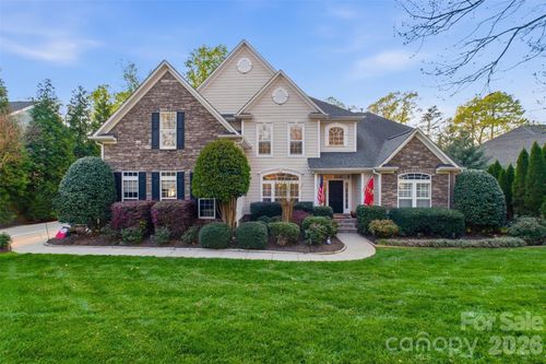 220 Woodwinds Dr, Mount Holly, NC, 28120-8106 | Card Image