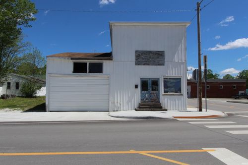 101 N Main St, Pine Village, IN, 47975 | Card Image