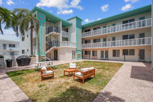 304-1857 Jefferson St, Hollywood, FL, 33020-5425 | Card Image