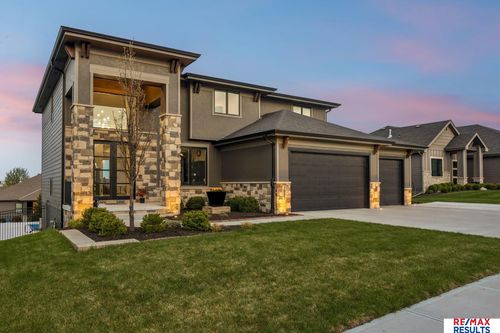 2027 S 211th St, Elkhorn, NE, 68022-2752 | Card Image