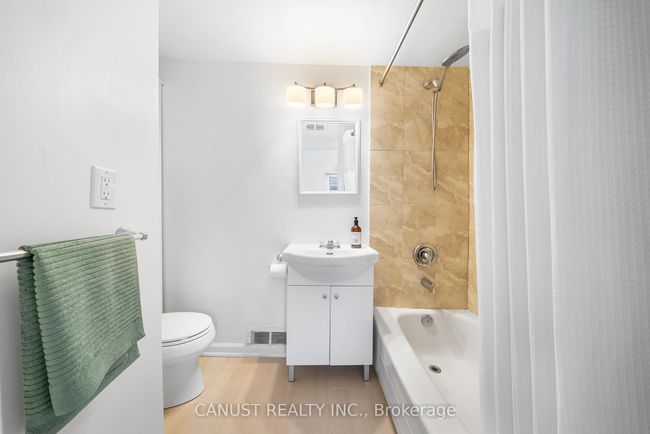 19 Beaucourt Rd, House other with 5 bedrooms, 3 bathrooms and 4 parking in Hamilton ON | Image 14
