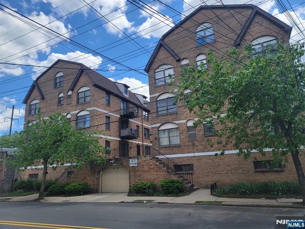 Residential in Newark